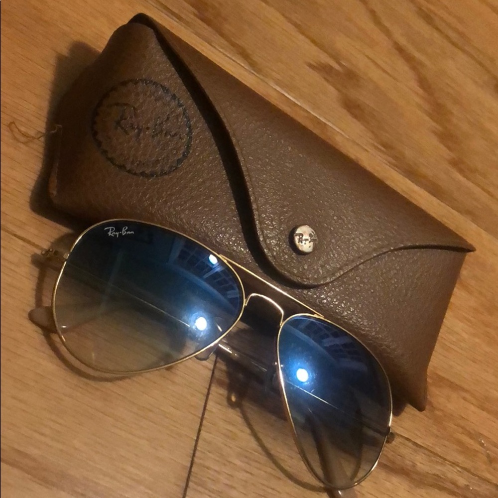 Gently used Ray Ban Aviator Gradient